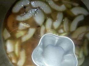 开锅后放入盐再煮2分钟即可