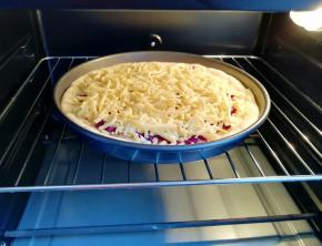 送入预热好的烤箱。