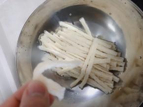 放置30分钟左右，让它完全吸收剩余的水份