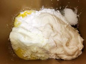 加入波兰种，面包机启动揉面30分钟