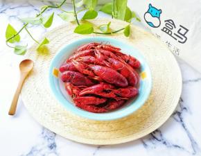 小龙虾的香味特别诱人。