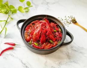 青花椒卤水小龙虾味道好极了。