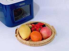 准备食材及水果。