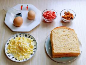 准备食材，可以根据个人喜欢任意调换食材。