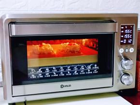 上下155度烤12-15分钟。(时间及温度仅供参考，具体根据自家烤箱脾气另定)