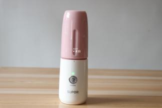 榨汁机开始工作，运行35秒后会自动停止；