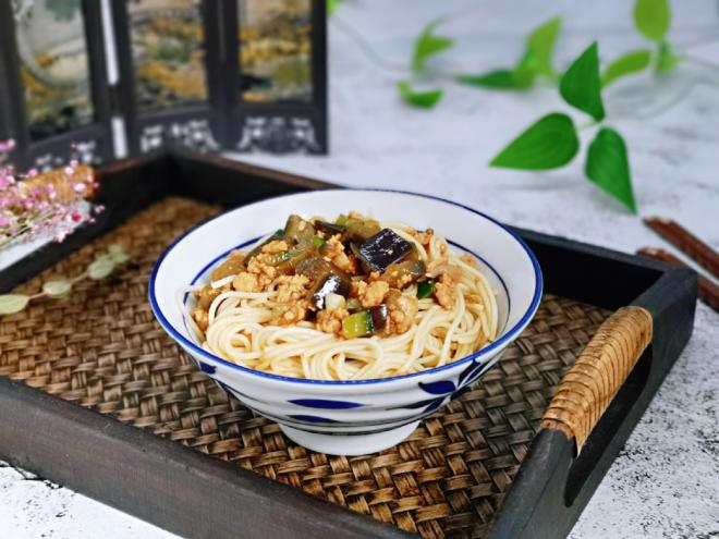 肉糜茄子打卤面