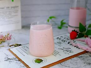 美好的午后一杯奶昔～