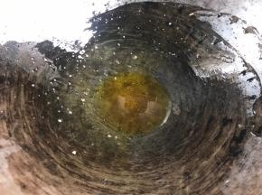 锅烧油至六成热