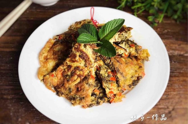 红椒香椿鸡蛋饼