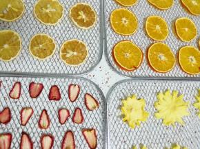 原汁原味的水果干。