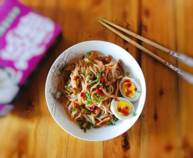 好吃到爽的凉拌米粉