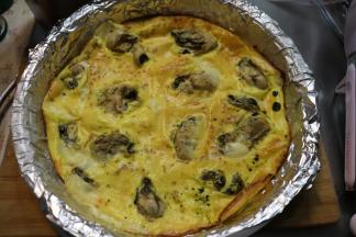 烤制完成后直接取出烤盘。