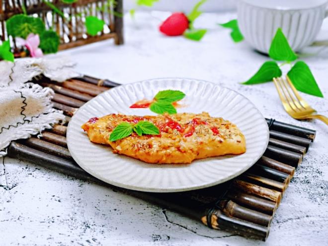 迷迭香煎鸡胸肉