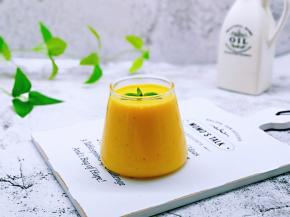 一杯奶昔喝下去饱饱啦！