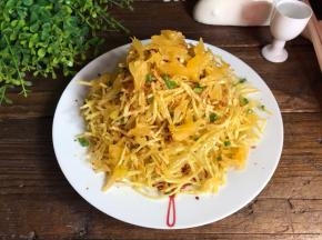 装好盘后上桌，即可食用