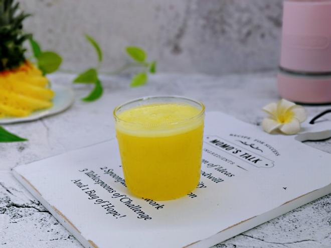 鲜榨菠萝汁