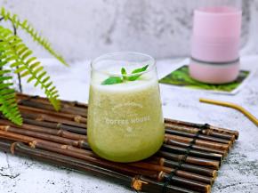 换个竹排拍一张哈～