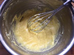 搅拌至顺滑状态即可