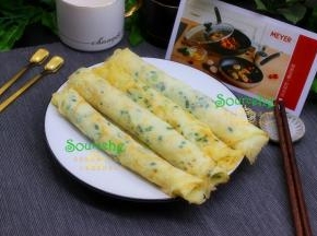 这个平底锅是美亚不粘锅，用来煎鸡蛋香葱饼省油，导热快，受热均匀，煎出来香葱，香味十足，软香细腻，不粘锅。