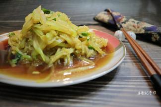 凉拌莴笋成品图