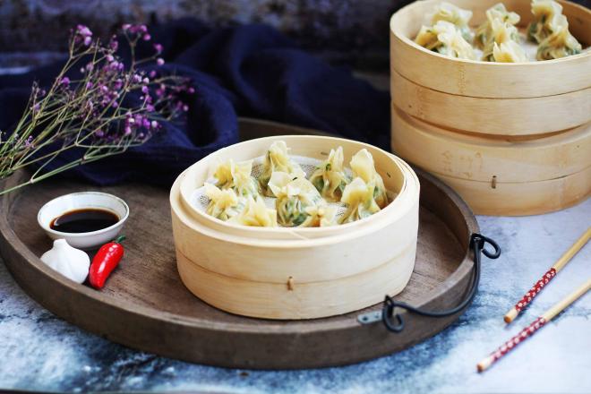 荠菜鸡肉馅蒸饺