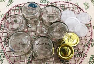 煮好捞出倒扣沥干水分，玻璃杯要确保无水分