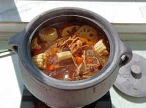 继续小火慢炖30分钟