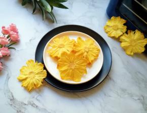 像花儿一样美丽。