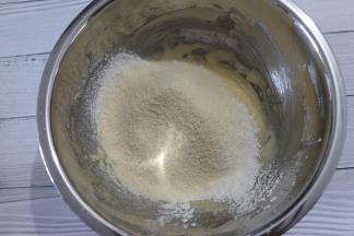 筛入低粉、高粉、杏仁粉