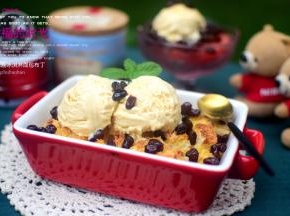 太妃酱冰淇淋面包布丁