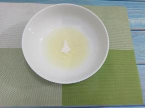 蛋青中分三次加入白糖