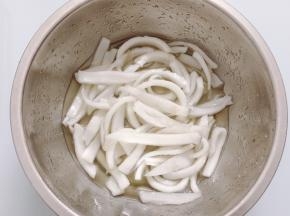 腌好后白糖全部化成水