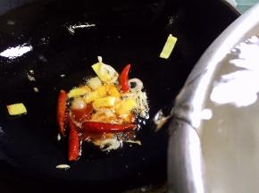 锅中添水