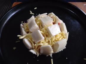 加上一层芝士碎