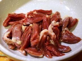 鸡心切小块