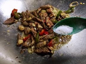 放盐调味