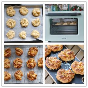 21. 将二次发酵好的肉桂卷从ACA烤箱内取出，表面刷少许蛋黄液（制内馅时剩余的蛋液就可以），再把酥粒洒在上面。
22. 将ACA烤箱预热至180度，把烤盘放到中上层，开启热风模式，上下火同时加热，烘烤12-15分钟，再挪到上层，200度烤3分钟上色。
23. 烤好后取出，可以看到上色非常均匀美观，趁热吃，或者晾凉后密封保存。