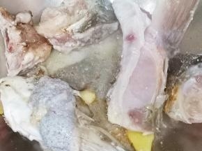 翻面也煎一下。