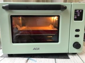 烤箱175度预热5分钟，上下火中层175度24分钟，上色即可。