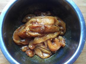 搅拌均匀，放入冰箱冷藏3小时以上