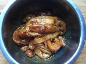 搅拌均匀，放入冰箱冷藏3小时以上