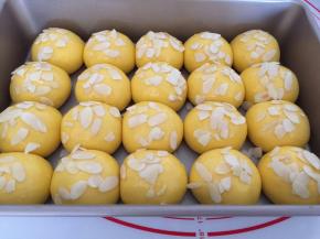 13.撒上杏仁片或白芝麻