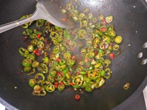 翻炒二三十秒就可以！