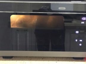 烤箱选择纯蒸功能100度中层烤15分钟左右，或蒸锅开后中火蒸13分钟左右。