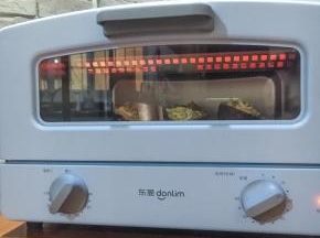 东菱DL-3706烤箱180度，烘烤25分钟。