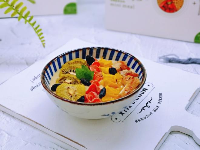 低脂快手早餐～水果干谷物