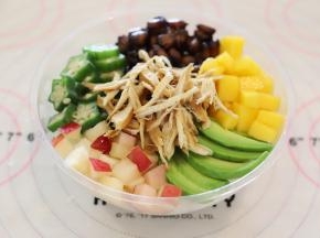 鸡肉撕成条状，放在中间。