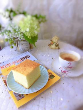 切一小块儿，再冲杯咖啡，完美的下午茶。