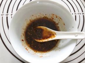 全部材料混合搅拌均匀